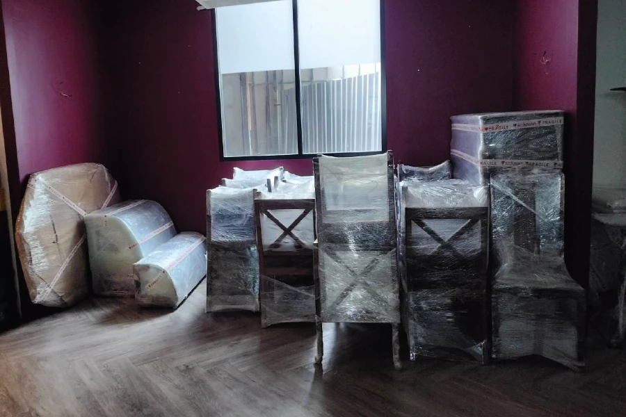 การแพ็คห่อป้องกันฝุ่น เพื่อการรีโนเวท